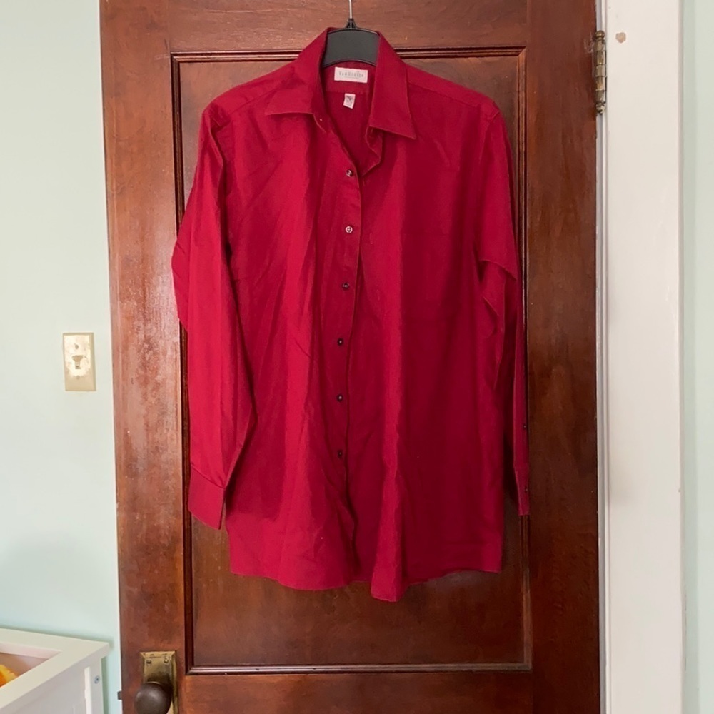 𝅺van Heusen men’s dress shirts; size 16 32/33